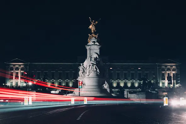 Buckingham-Palace-Tour-1.webp