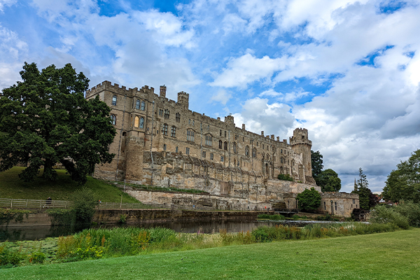 Stratford-Upon-Avon, Warwick Castle - Image 1