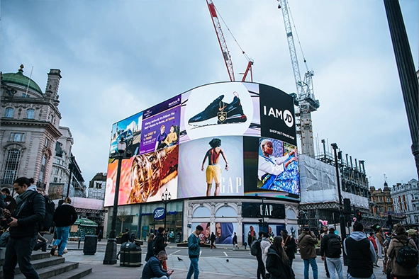 London by Day - Image 7